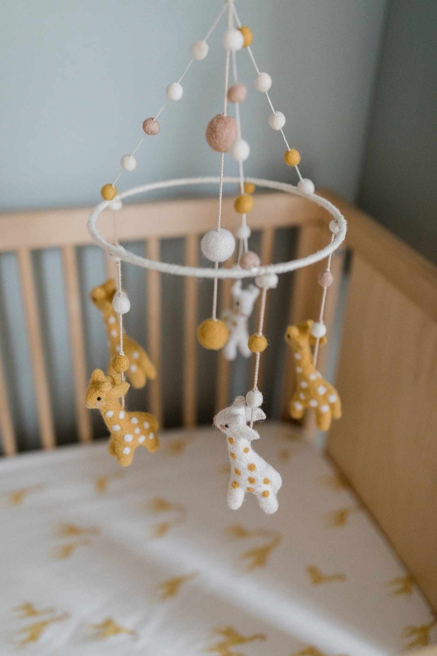 Nursery Pehr Crib Mobiles & Decorative Accents | Pehr Crib Mobile: Gentle Giraffe